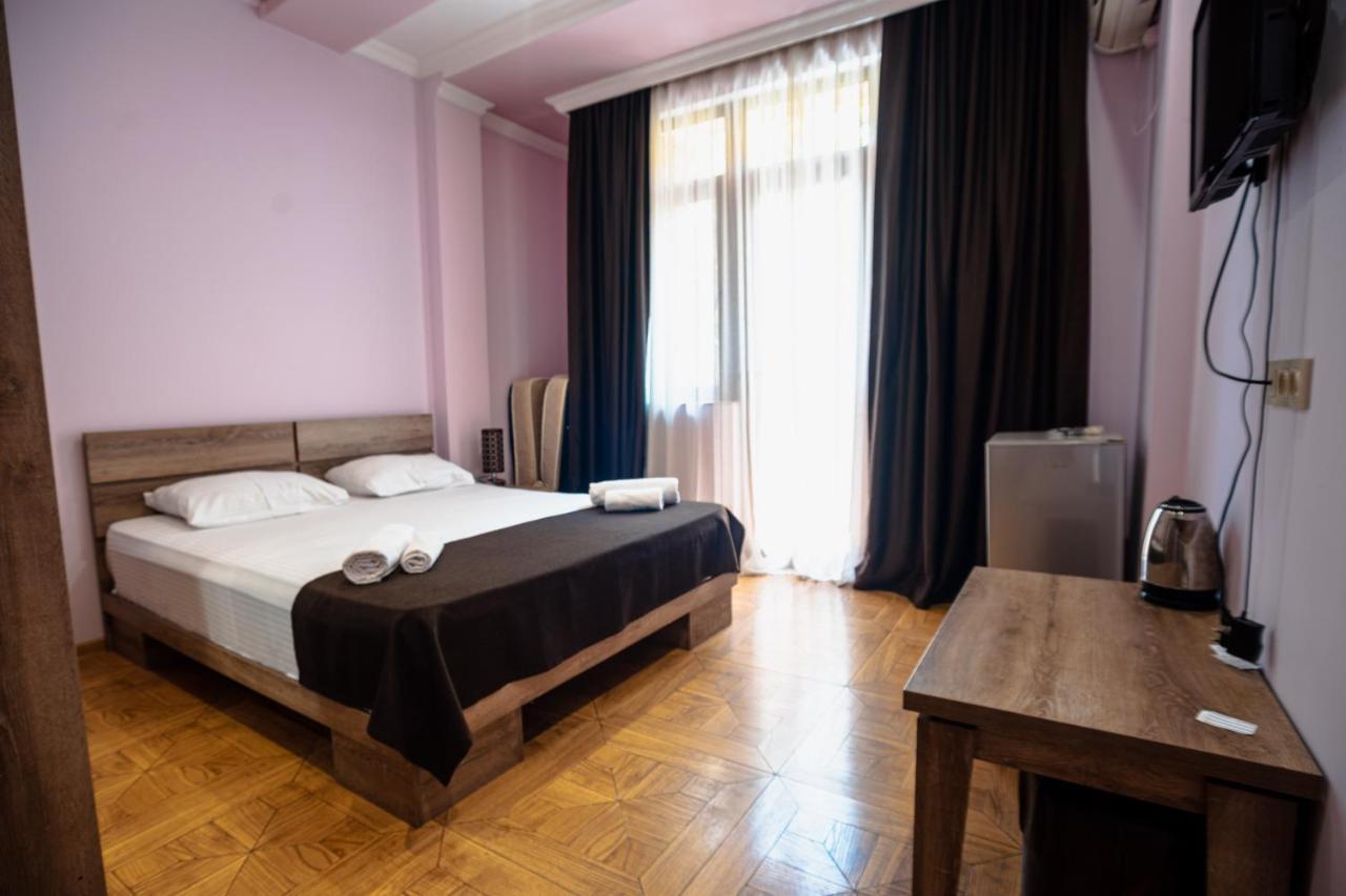 Hotel Porto Franco Batumi Exterior foto